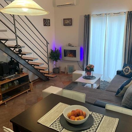 Apartman MAT Novalja Bagian luar foto