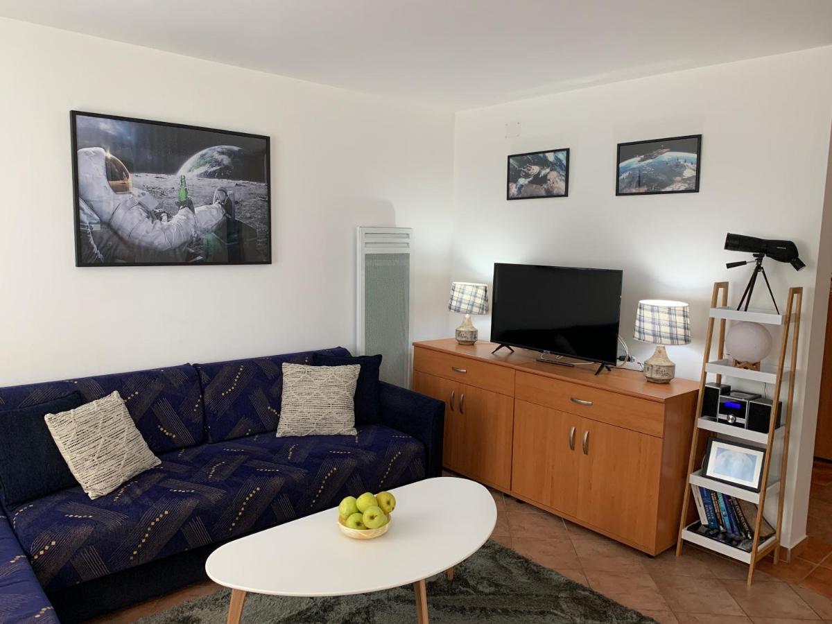 Apartman MAT Novalja Bagian luar foto
