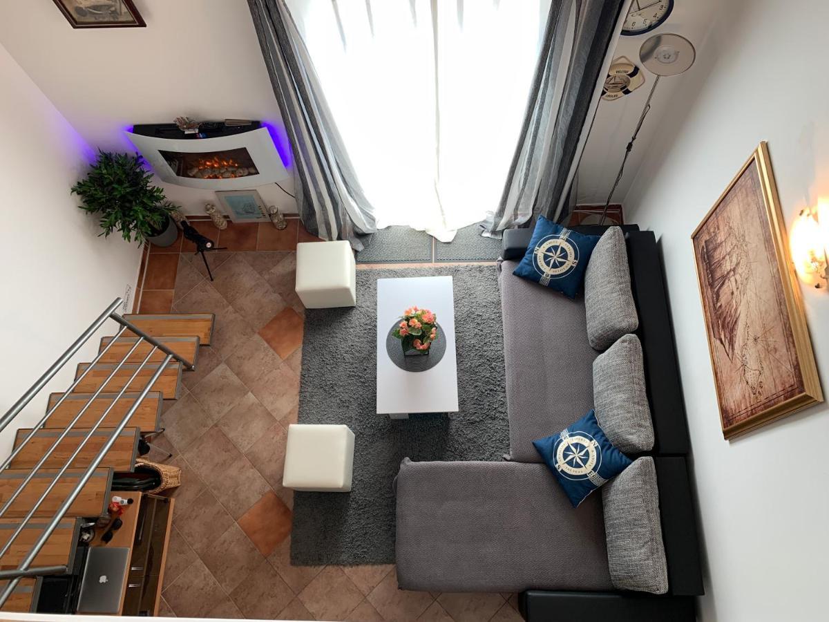 Apartman MAT Novalja Bagian luar foto